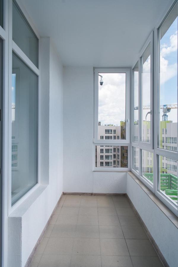 Myfreedom Апартаменти Метро Нивки Kyiv Exterior foto